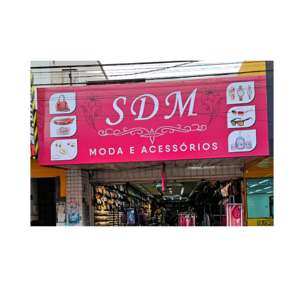 Fachadas em lona, com estrutura ou troca de lona antiga.
